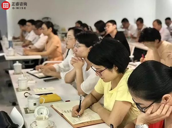 正睿商學(xué)院《贏在中層》公開課在廣州圓滿舉辦！