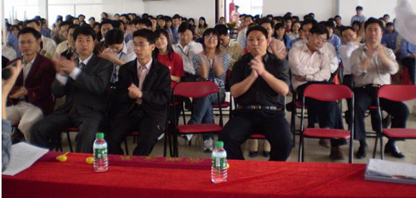 2012年7月18日，舜龍管理升級(jí)誓師大會(huì)召開(kāi)