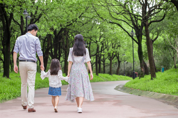 民政部：鼓勵(lì)將婚姻登記機(jī)關(guān)設(shè)在公園，目的是什么？