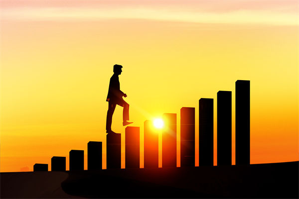 如何通過人力資源管理提升企業(yè)核心競(jìng)爭(zhēng)力？