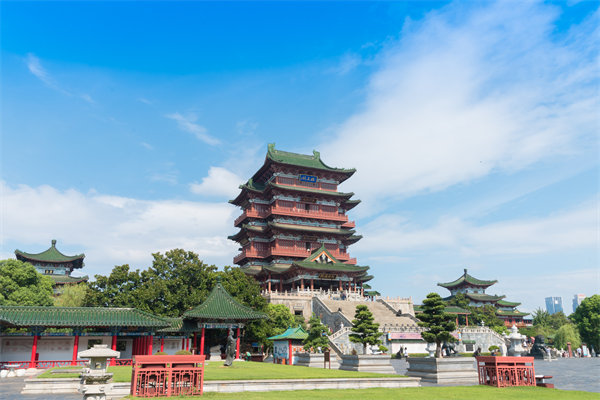 企業(yè)如何借助南昌戰(zhàn)略咨詢(xún)公司把握市場(chǎng)機(jī)遇與趨勢(shì)？