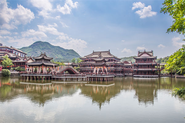 制造業(yè)管理分析：短劇基地狂飆，誰是下一個(gè)橫店？