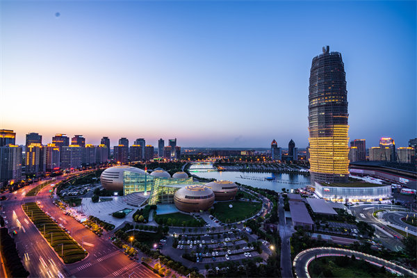 鄭州管理咨詢(xún)機(jī)構(gòu)若不懂本地產(chǎn)業(yè)邏輯，怎幫企業(yè)踩準(zhǔn)發(fā)展節(jié)奏？